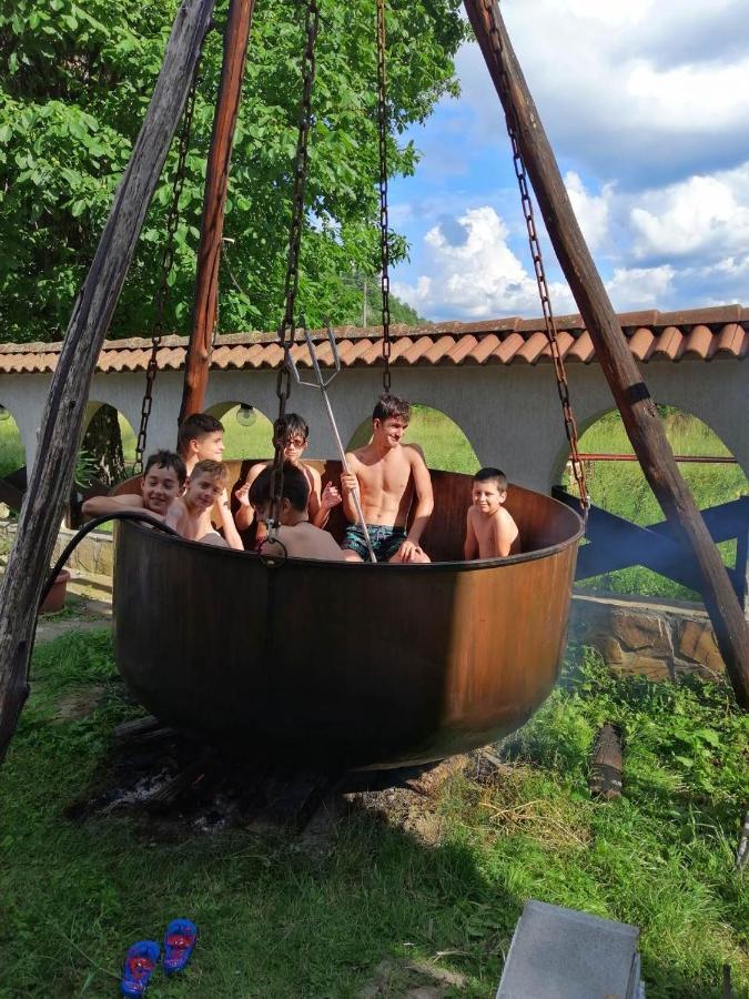Family Hotel Virgin รีบาริตซา ภายนอก รูปภาพ