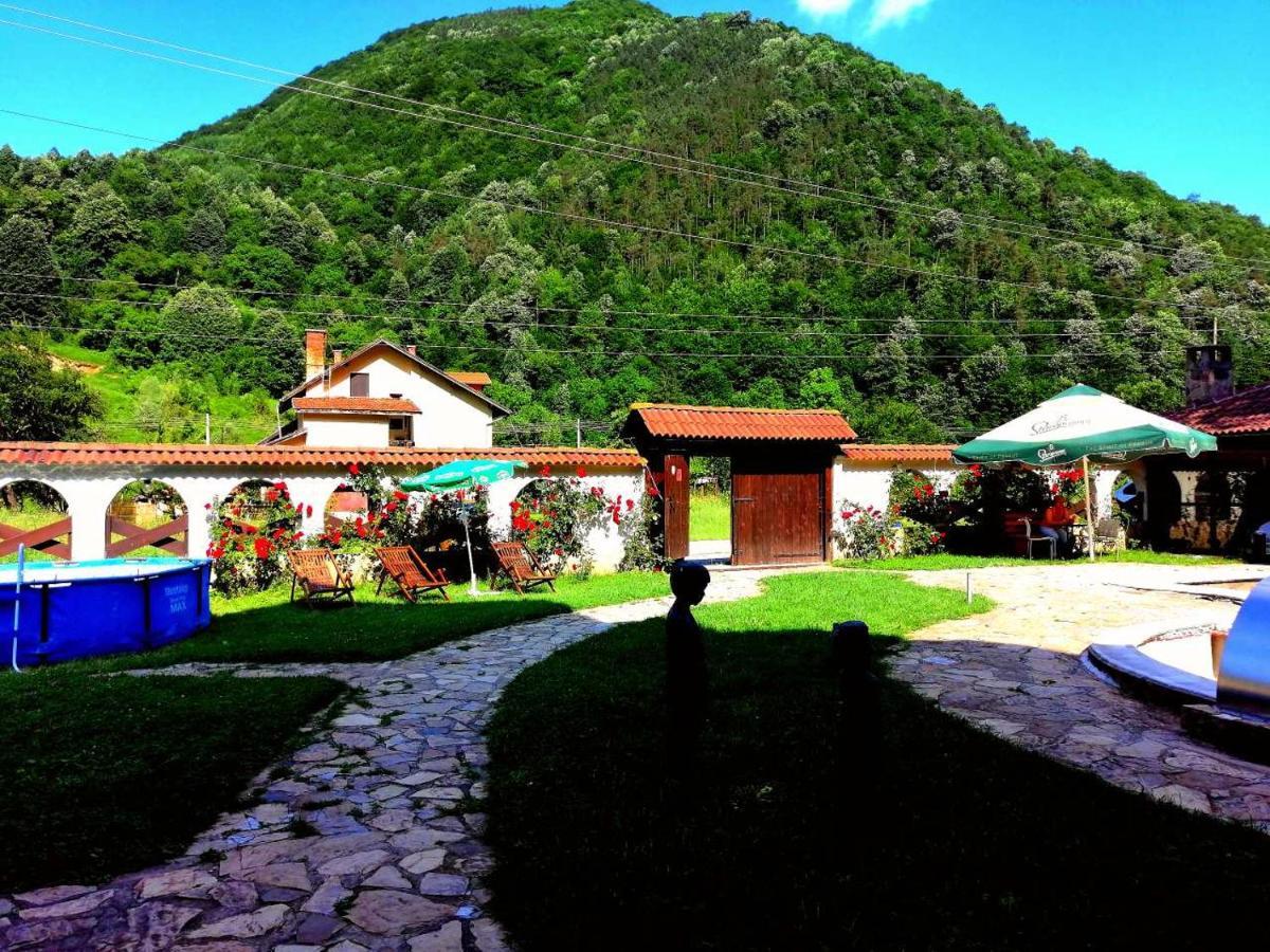 Family Hotel Virgin รีบาริตซา ภายนอก รูปภาพ
